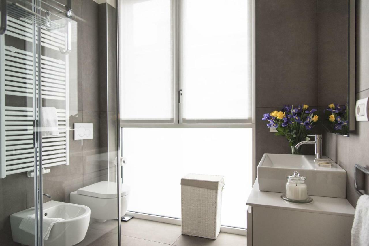 Design & New Center Apartments Milano Exterior foto