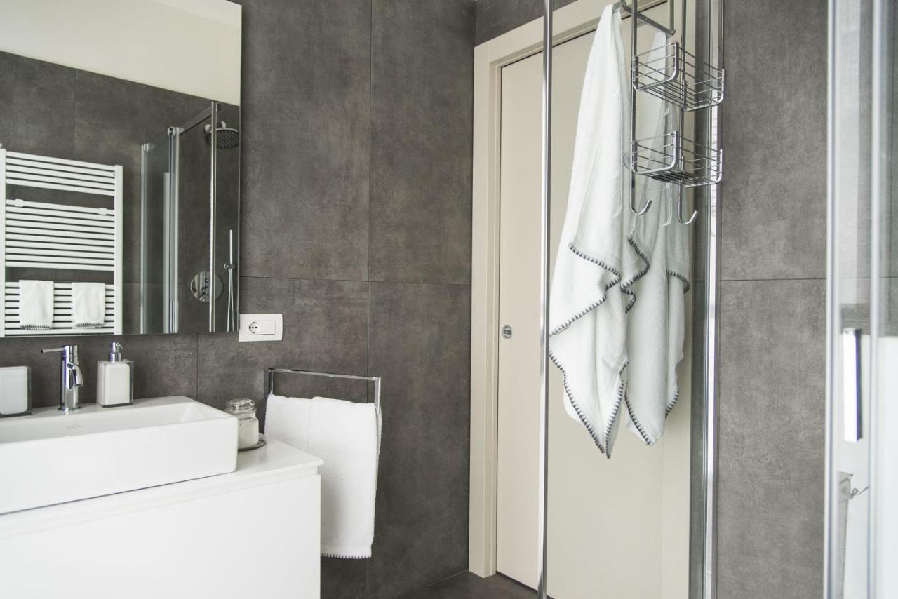 Design & New Center Apartments Milano Exterior foto